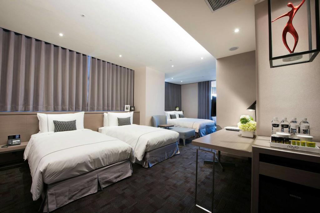 Hotel Reve Taichung Daya Extérieur photo