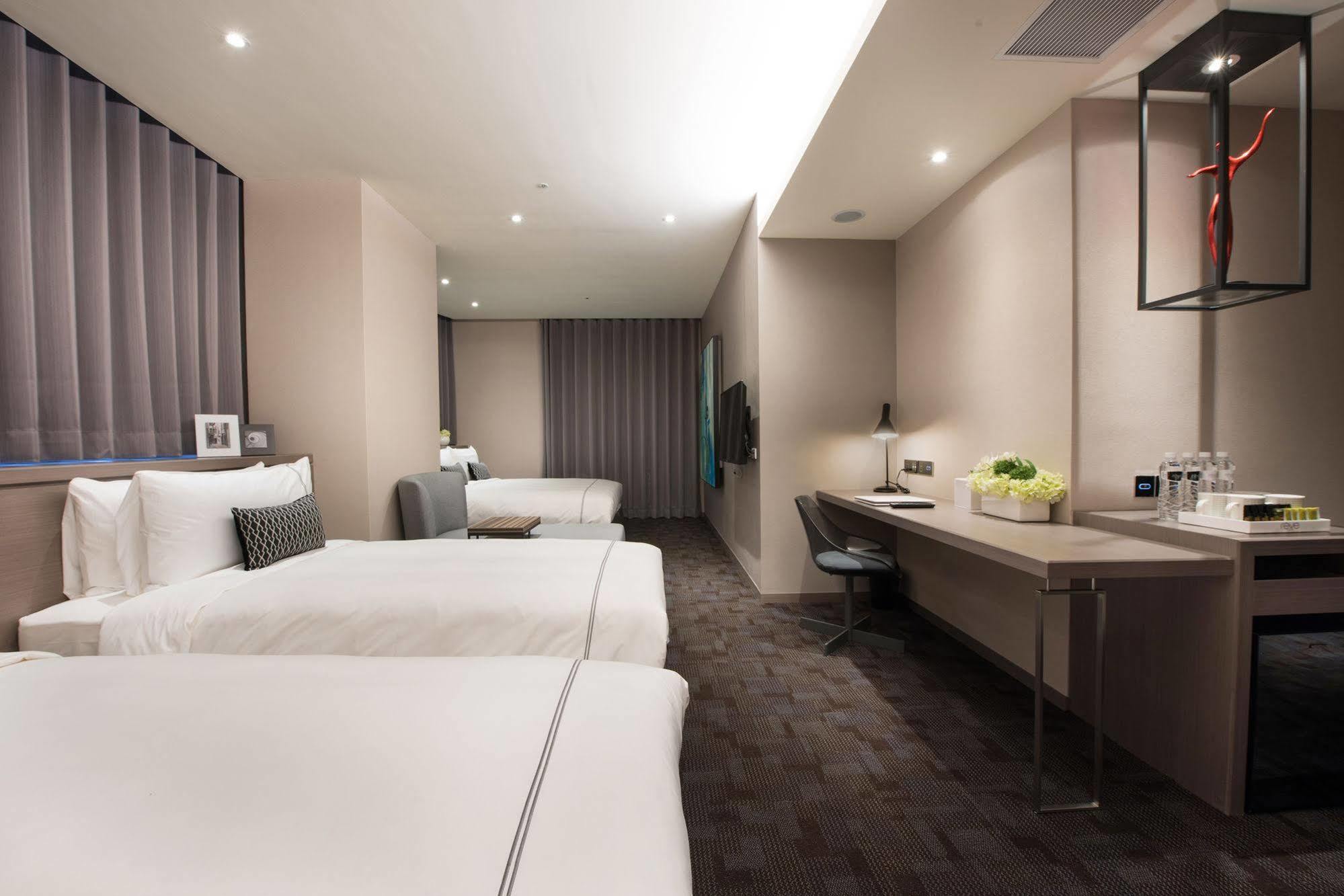 Hotel Reve Taichung Daya Extérieur photo