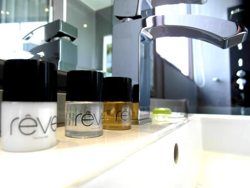 Hotel Reve Taichung Daya Extérieur photo